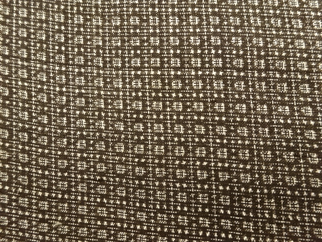 アンティーク　抽象模様織り出し本場泥大島紬着物